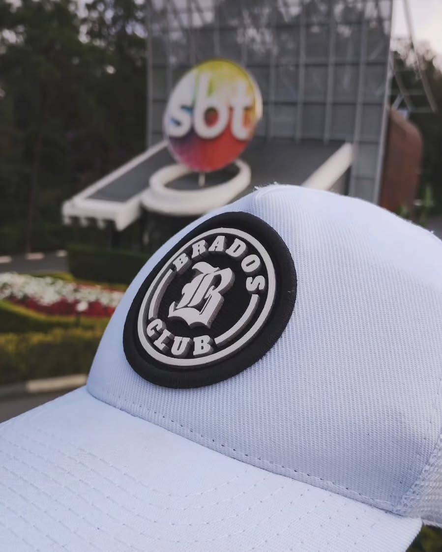 Boné Brado's Club Branco Trucker